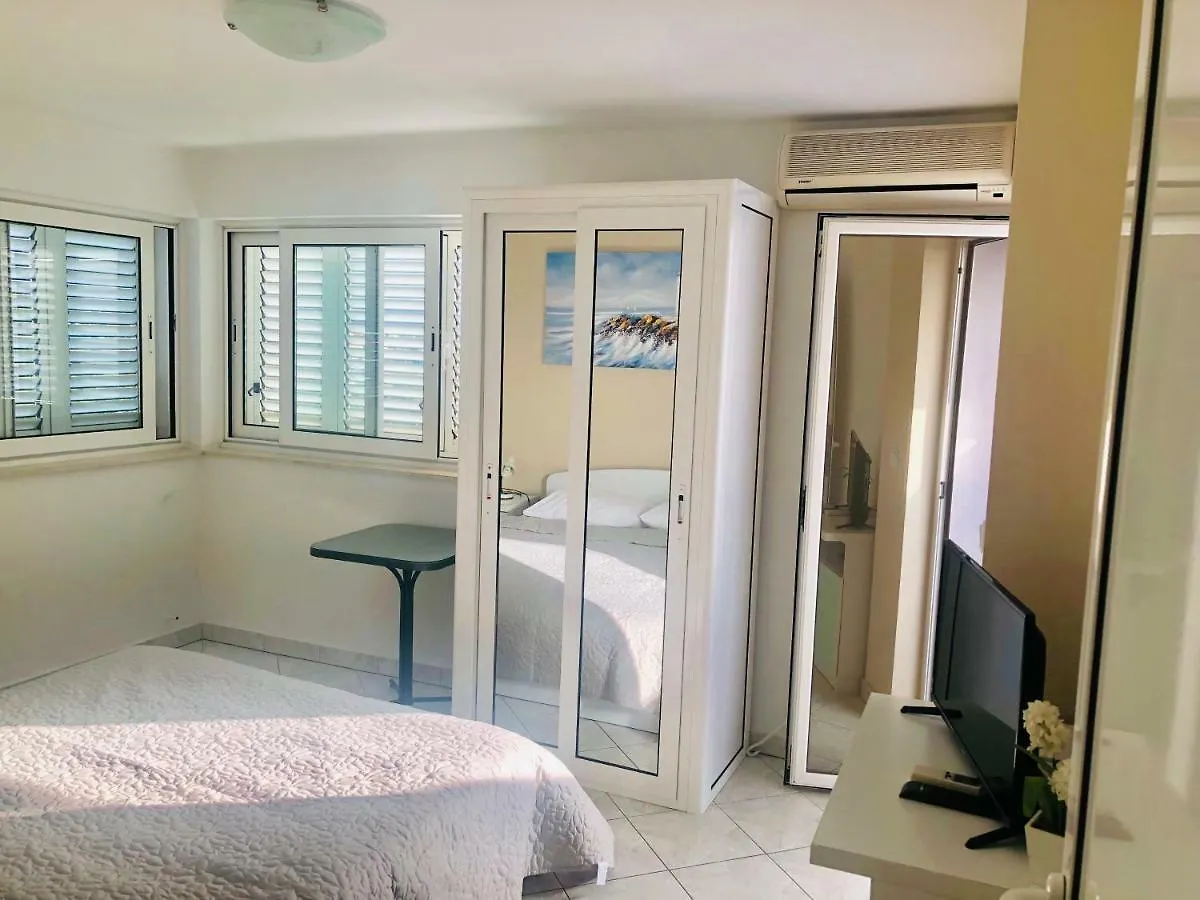 Apartmani Leona Croatia